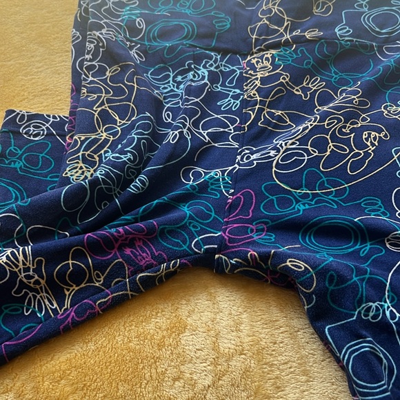 Lularoe - abstract Minnie Mouse colorful leggings, One Size - Picture 2 of 5